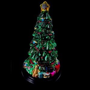 Christmas tree Thomas Pacconi Classic …perfect size and great detail height-17”